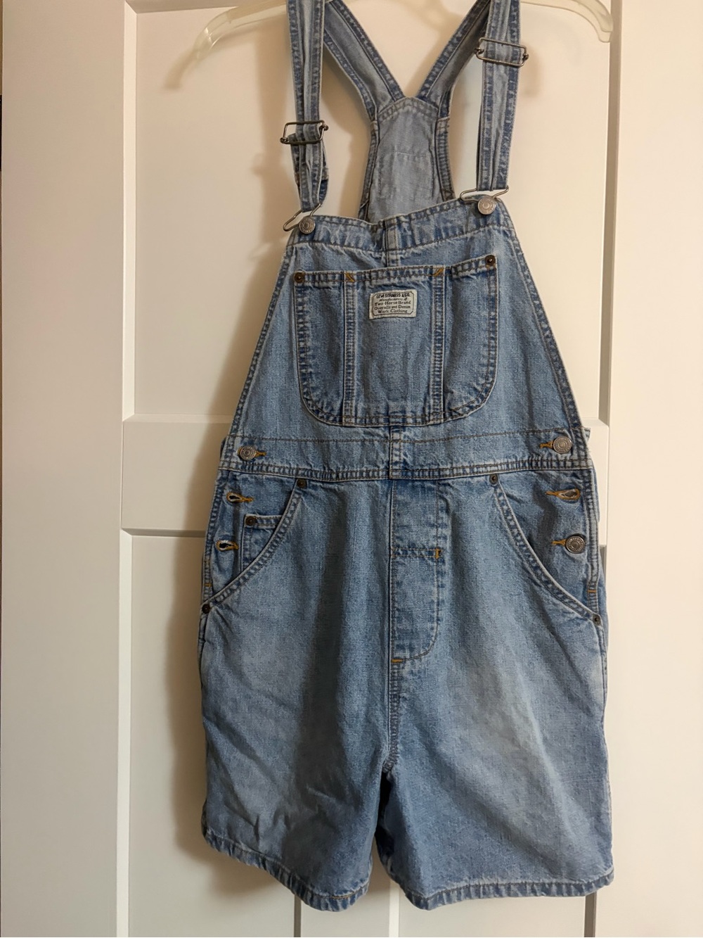 Women’s overall shorts
